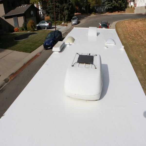 Ziollo RV Flex Repair 100% Silicone Roof Coating Kit - Image 9